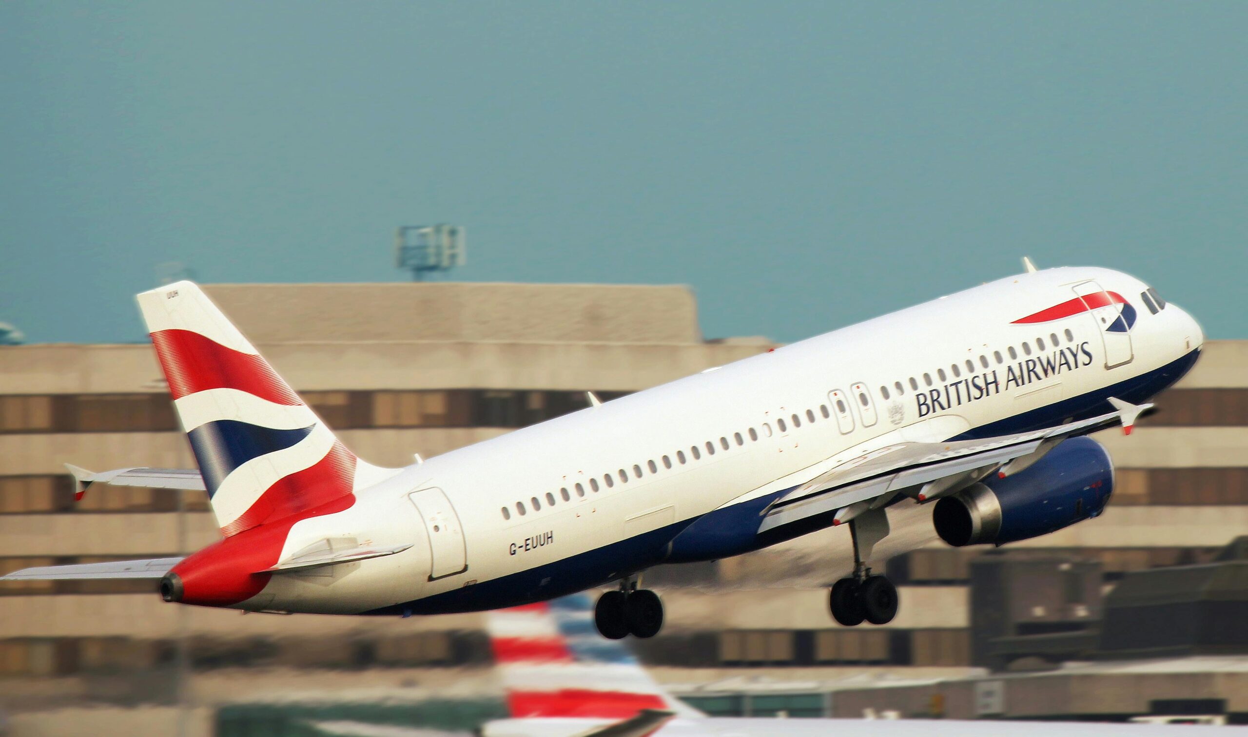Reliable Brighton to Heathrow Airport Taxi Transfers